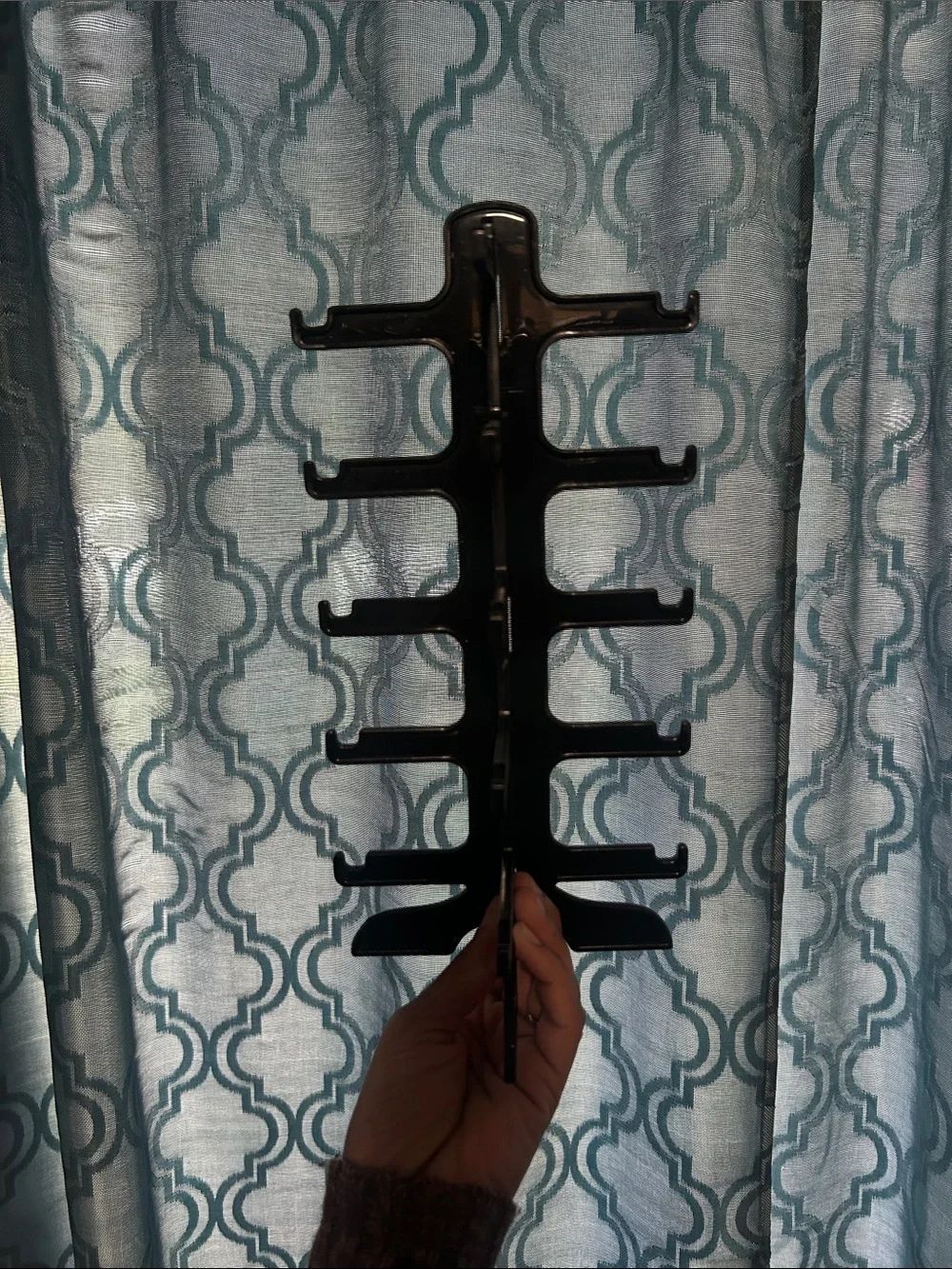 Black sunglasses Stand